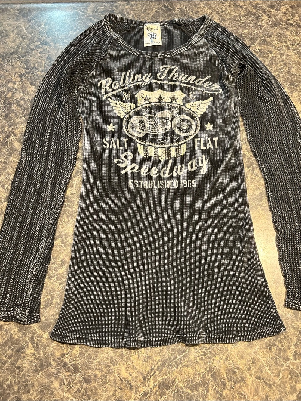 Toral Black Vintage Graphic Long-Sleeve Tee